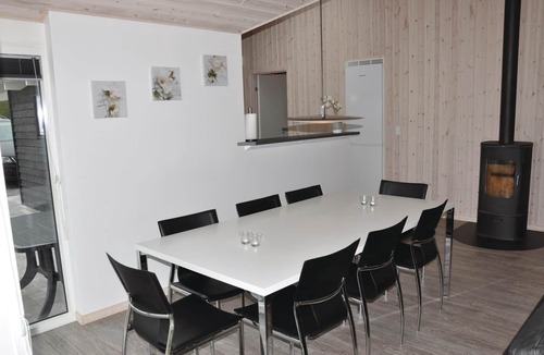 Mommark Strand House | Awesome home in Sydals with kitchen