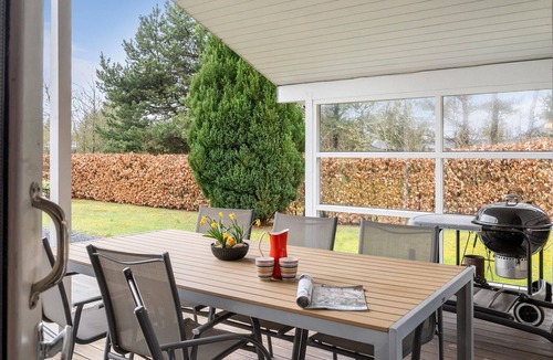 Skaven Strand House | Awesome home in Tarm with kitchen