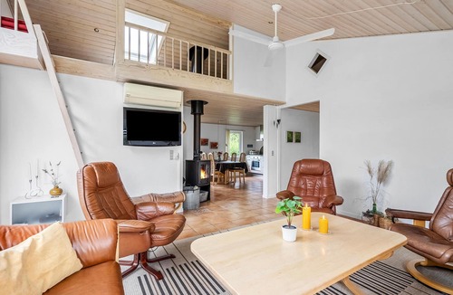Skaven Strand House | Awesome home in Tarm with swimming pool