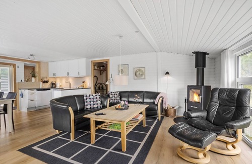 Skaven Strand House | Awesome home in Tarm with sauna