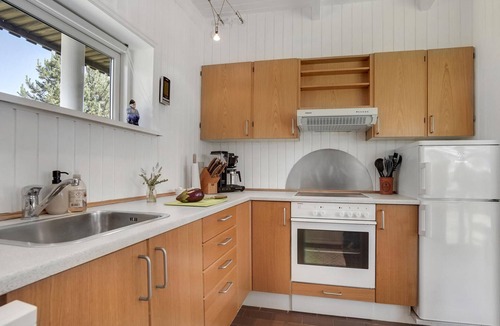 Vorupør House | Awesome home in Thisted with kitchen