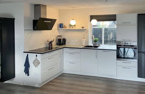 Thyboron House | Awesome home in Thyborøn with WiFi