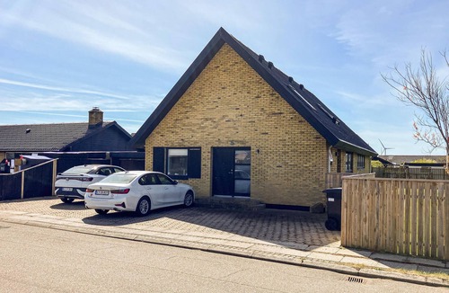 Thyboron House | Awesome home in Thyborøn with WiFi