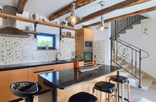 Kringa House | Awesome home in Tinjan with sauna