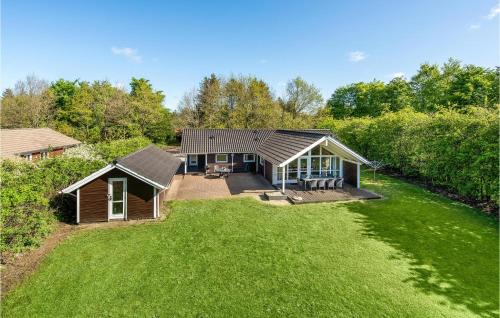 Arrild Ferieby House | Awesome Home In Toftlund With Sauna
