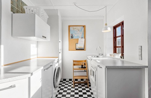 Tranekaer House | Awesome home in Tranekær with kitchen