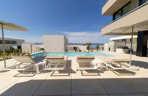 Ugljan House | Awesome home in Ugljan with private swimming pool, can be inside or outside