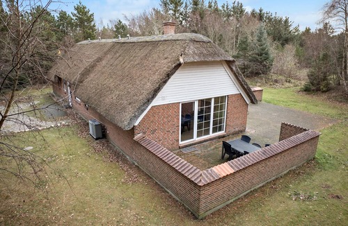 Øhuse House | Awesome home in Ulfborg with sauna