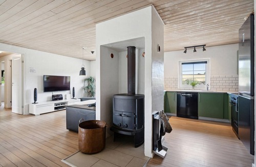 Øhuse House | Awesome home in Ulfborg with sauna