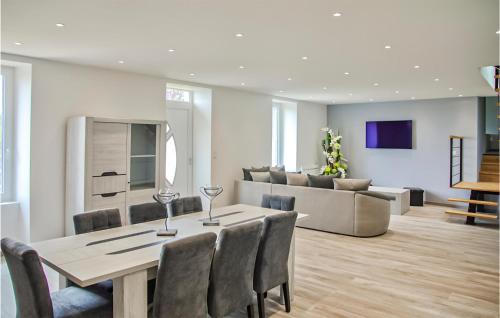 Ussel House | Awesome Home In Ussel With Wifi