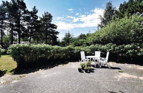 Marielyst House | Awesome home in Væggerløse with sauna