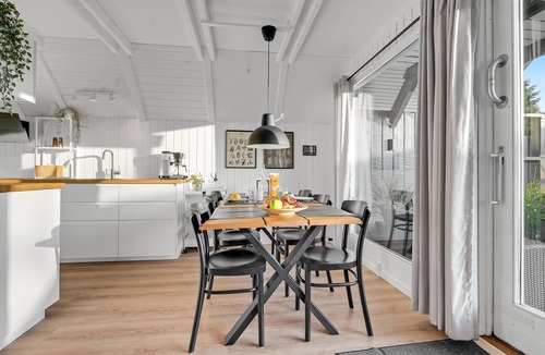 Bøtø By House | Awesome home in Væggerløse with WiFi