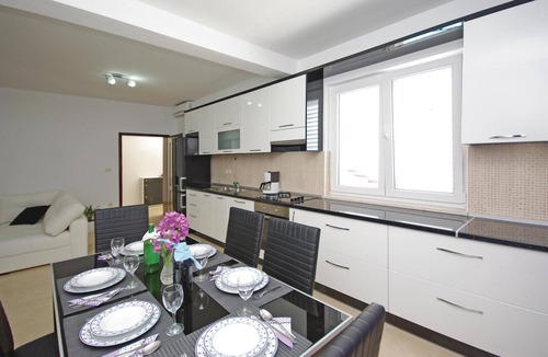 Veliki Prolog House | Awesome home in Veliki Prolog