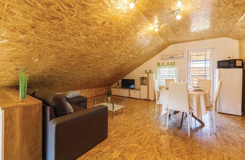 Valtura House | Awesome home in Valtura