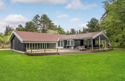 Hoensinge House | Awesome home in Vig with sauna