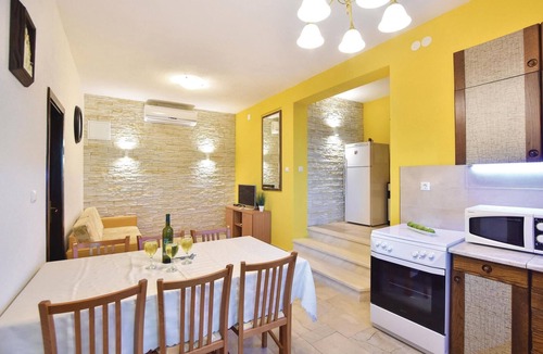 Vinisce House | Awesome home in Vinisce