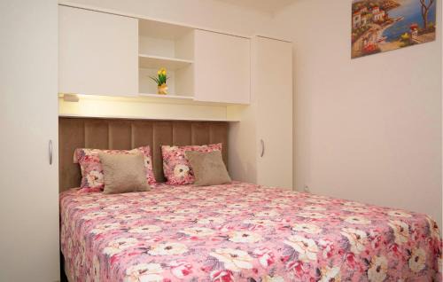 Marina House | Awesome Home In Vinovac