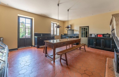 Virsac House | Awesome home in Virsac with private swimming pool, can be inside or outside
