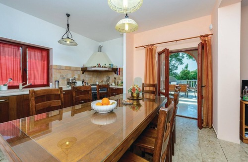 Dubrovnik House | Awesome home in Zaton Veliki