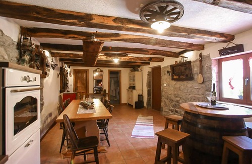Lika-Senj House | Awesome home in Zuta Lokva with WiFi