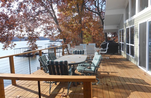 Gravois Mills House | Awesome Lake View and Great Sunsets!