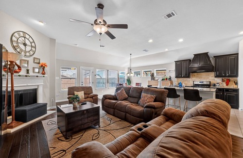 Little Elm House | Awesome Little Elm 3BR Home Near Lake Lewisville