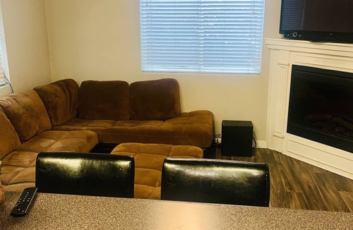 Renton Apartment | Awesome Location! Nice home!