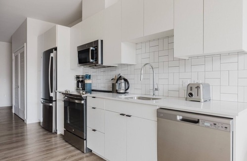Revere Apartment | Awesome Revere 1BR w/Spa, Gym, Pool, W/D & Lounge, by Blueground