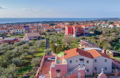Peroj Apartment | Awesome studio in Fazana with WiFi