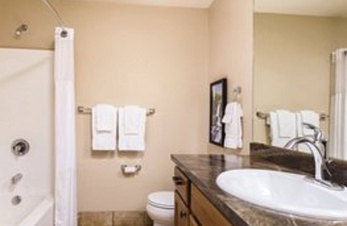 Estes Park Resort | Awesome summers and gorgeous winters!