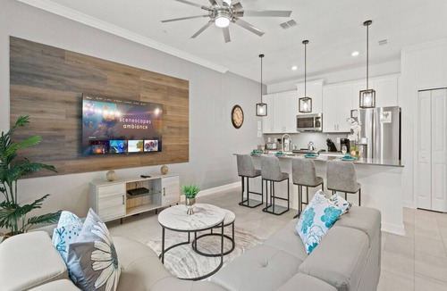 Kissimmee Ski Chalet | Awesome Townhouse 4Bed/3Bath/Pool/5Min Disney