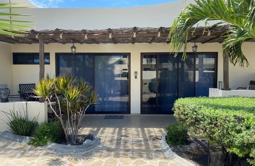 El Sargento Villa | Awesome Villa 2 Chic Pool & Hot Tub