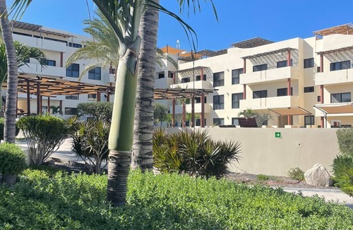 El Sargento Villa | Awesome Villa 2 Chic Pool & Hot Tub