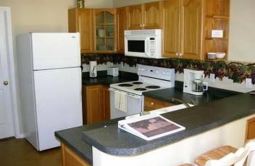 Kingsland Condo | AwesomeGetaway*Lakeviews! Homeawayfromhome!