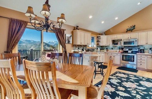 Windcliff Estates House | Awestruck Luxury Vacation Home at Windcliff