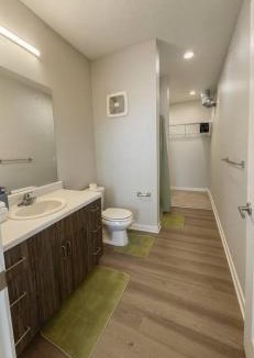 Downtown Des Moines Apartment | Axis Suite