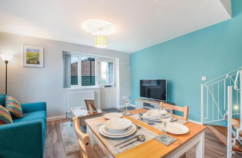 Acomb House | Ay Come Inn