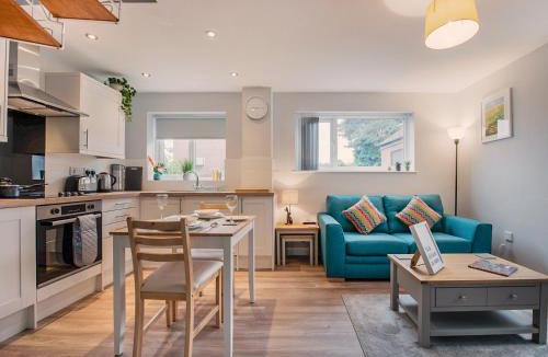 Acomb House | Ay Come Inn