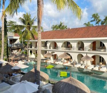 Renon Villa | Ayana Breeze Villa Bali