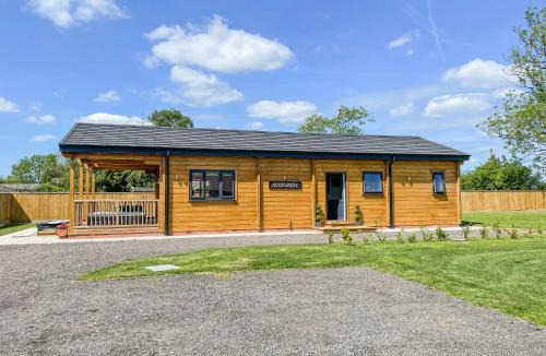 Pattiswick House | Aylesbury Lodge