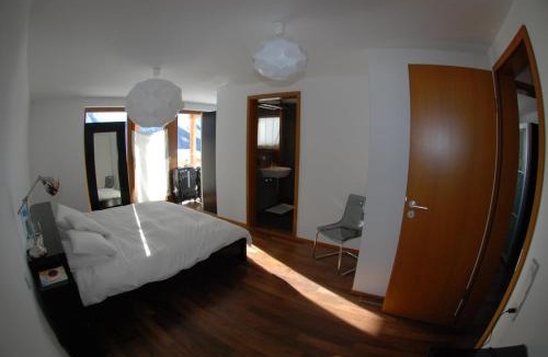 Wiler Ski Chalet | Ayoba