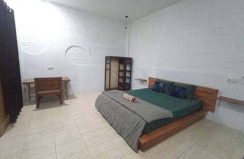Mendoyo House | Ayolah surf House and Surfcamp