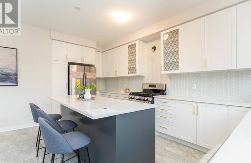 Ayr House | Ayr Haus - Modern Comfort meets Small Town charm