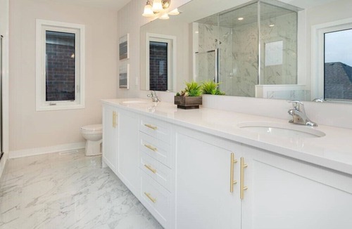 Ayr House | Ayr Haus - Modern Comfort meets Small Town charm