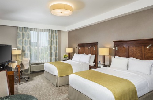 Platinum Triangle Hotel | Ayres Hotel Anaheim