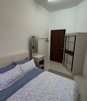 Kuantan House | AYUHOMESTAYKuantan