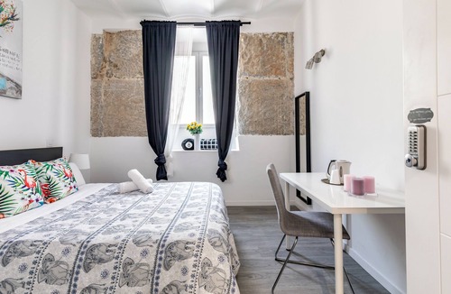 Jeronimos House | AYZ Juan de Mena - Auto check-in property
