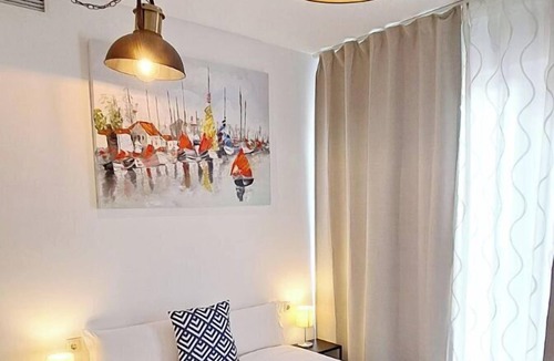 Canillas Hotel | AYZ Villegas - Auto check-in property