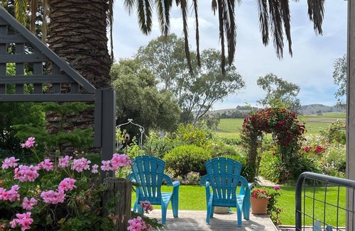 Lyndoch House | Azalea Cedar-Rose Villa