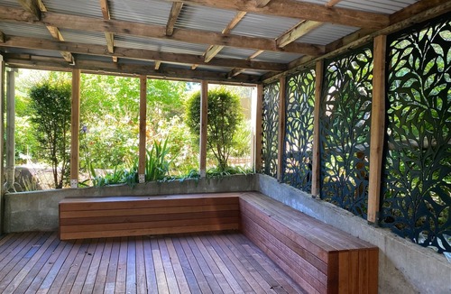 Warburton House | Azalea House - Family Accommodation